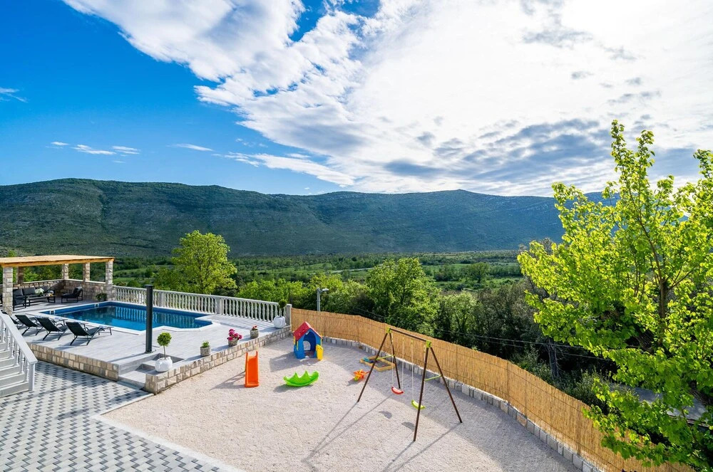 Amazing Home in Ston With Outdoor Swimming Pool, Wifi and 4 Bedrooms
