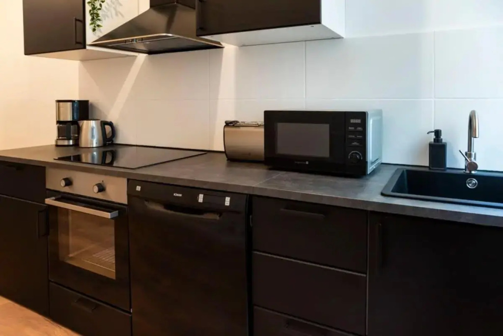 Modern 2 Bedroom Apartment in Berlin Schöneberg