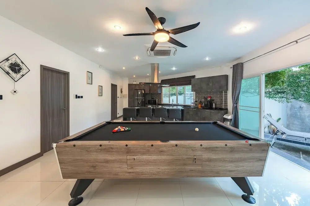 4BR With PoolTable Near Rawai Beach V161