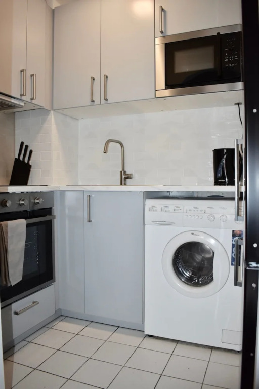 Recently-Renovated 1 Bedroom Flat in Dublin Centre
