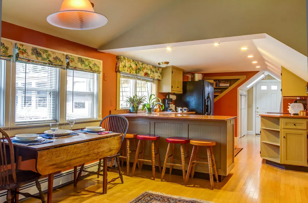 Chatham Guest Rooms