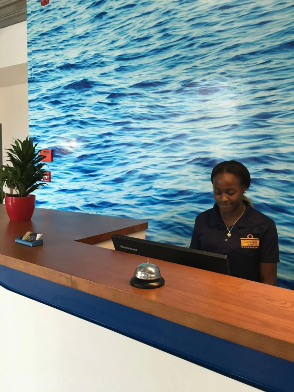 Commodore Suites, SureStay Collection by Best Western