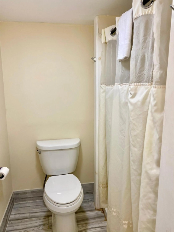 Beacon Inn & Suites