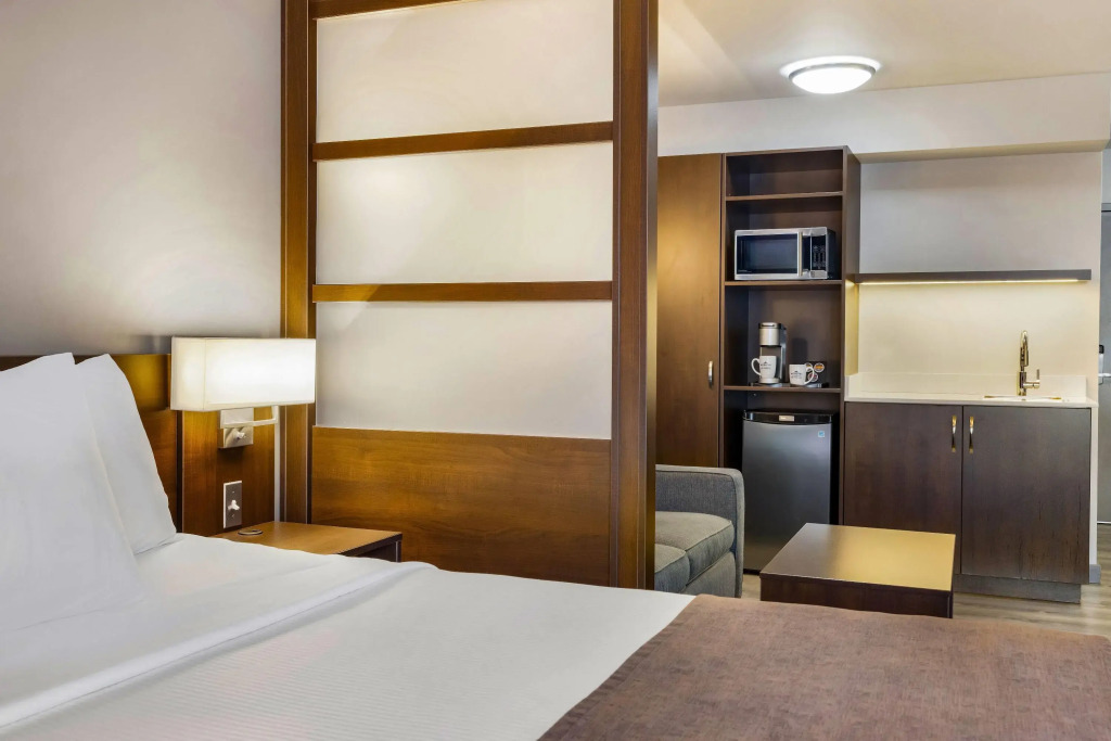 Microtel Inn & Suites by Wyndham Mont Tremblant