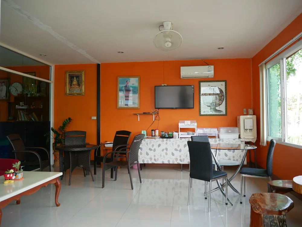 Suntorn Place