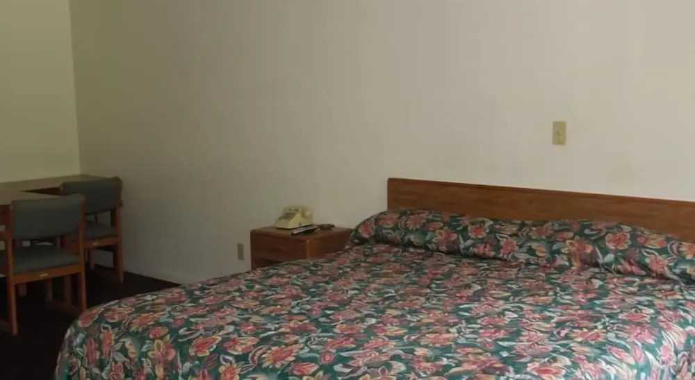Lee's Motel