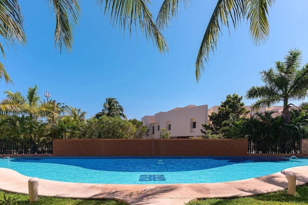 Relajate hermoso jardín y 2 piscinas