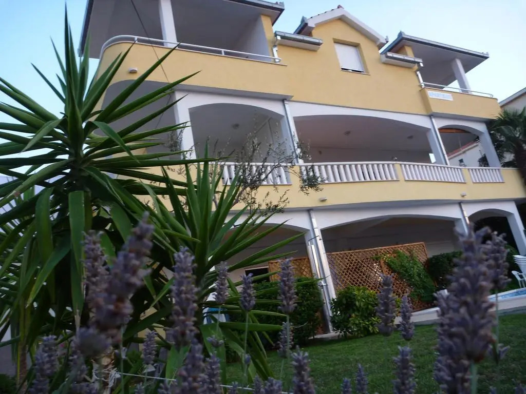 Apartments Kasalo