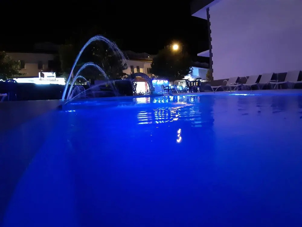 Moonlight Apart Hotel