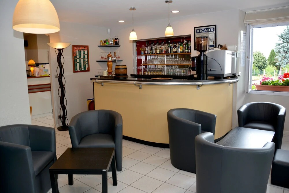Logis Hôtel Bellevue