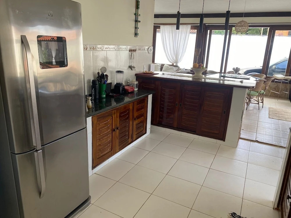 Maresias · Sua casa na praia com AC, churrasqueira e piscina