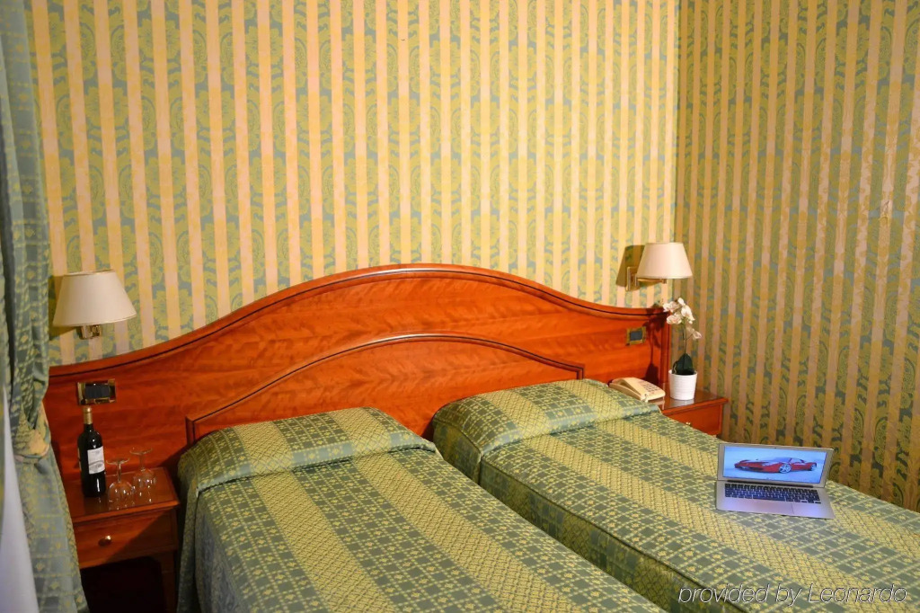 Hotel HI15