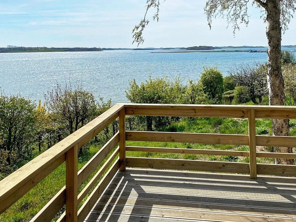 6 Person Holiday Home in Martofte