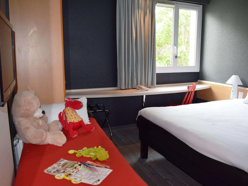 ibis Chartres Ouest Luce