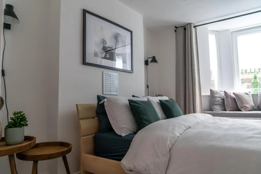 Bower Apartment