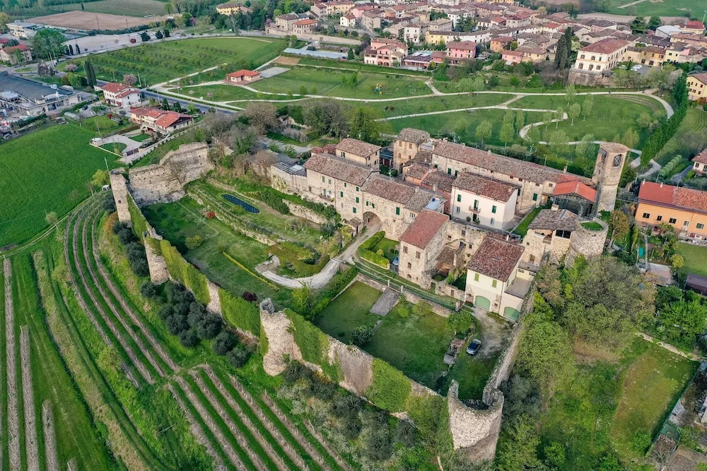 Villa Teresa Apt Lake Garda View - Happy Rentals