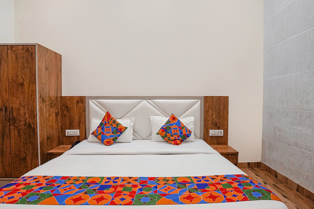 FabHotel Sirtaj Suits