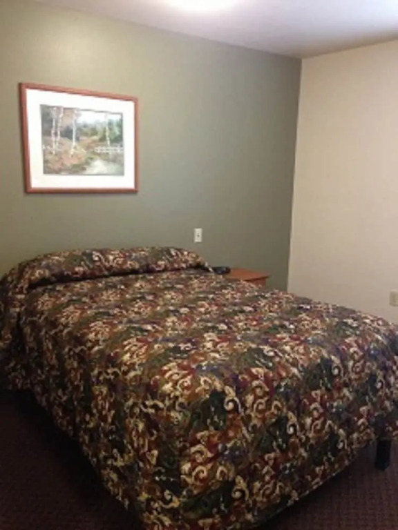 Inland Suites Elvis