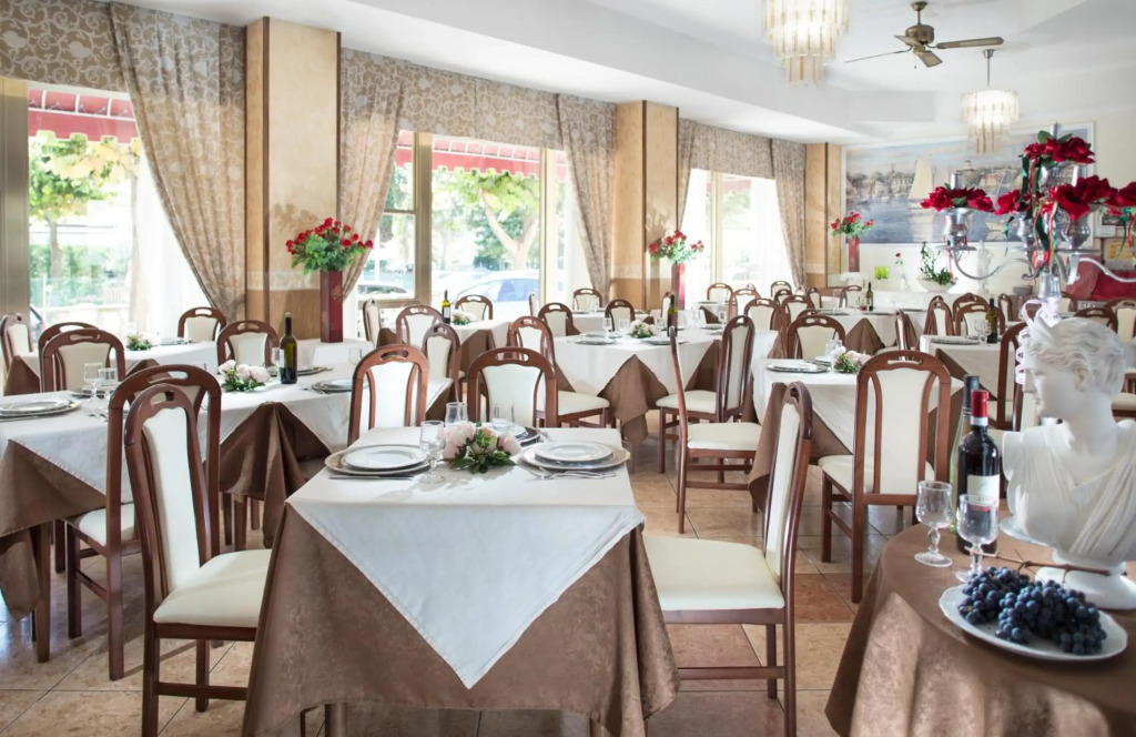 Hotel Apollo