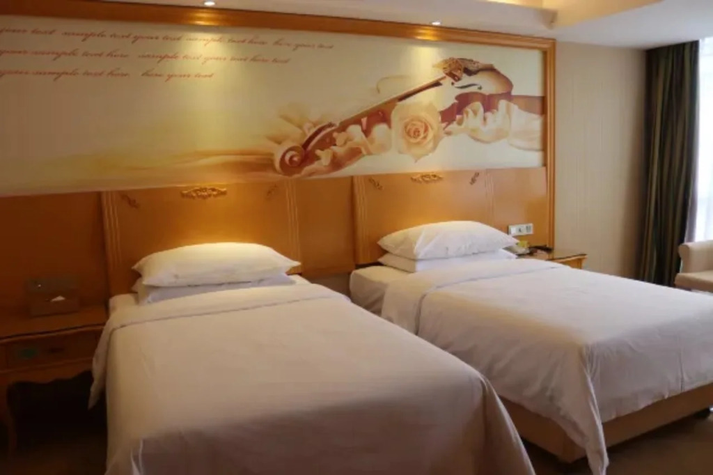 Vienna Hotel (Gongcheng Tianjie)