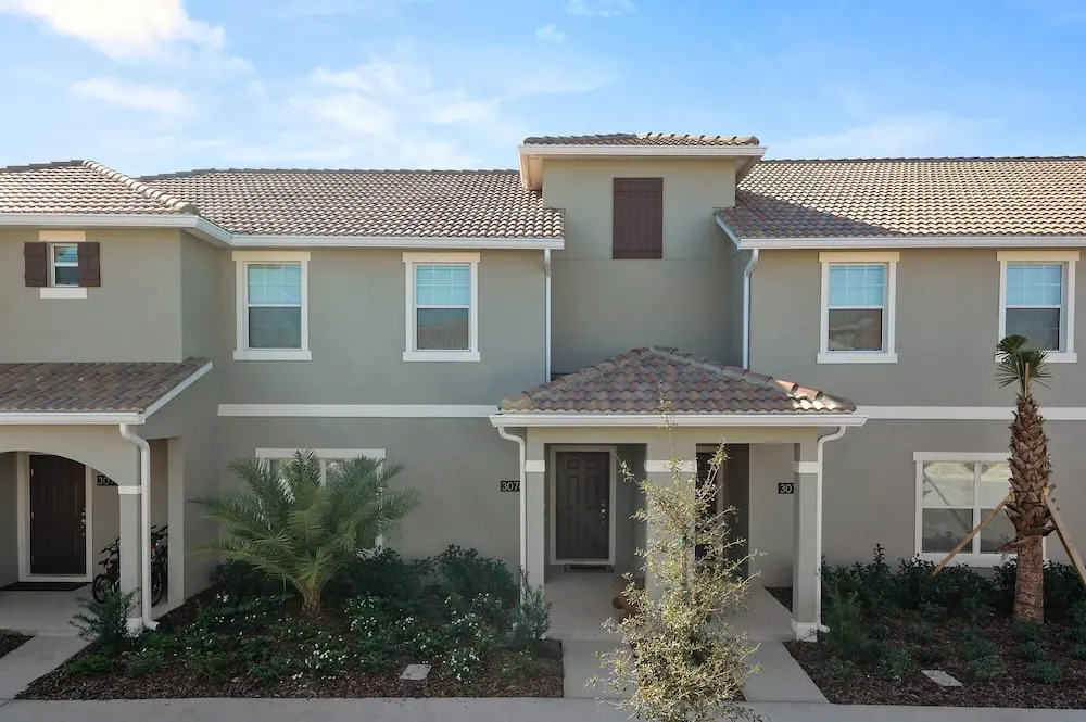 Gorgeous Home in Unbeatable Location