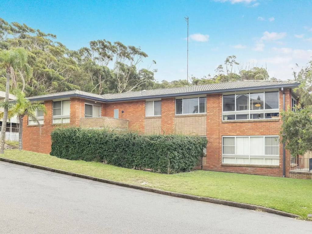 3 Fingal Court 2 Lentara Street