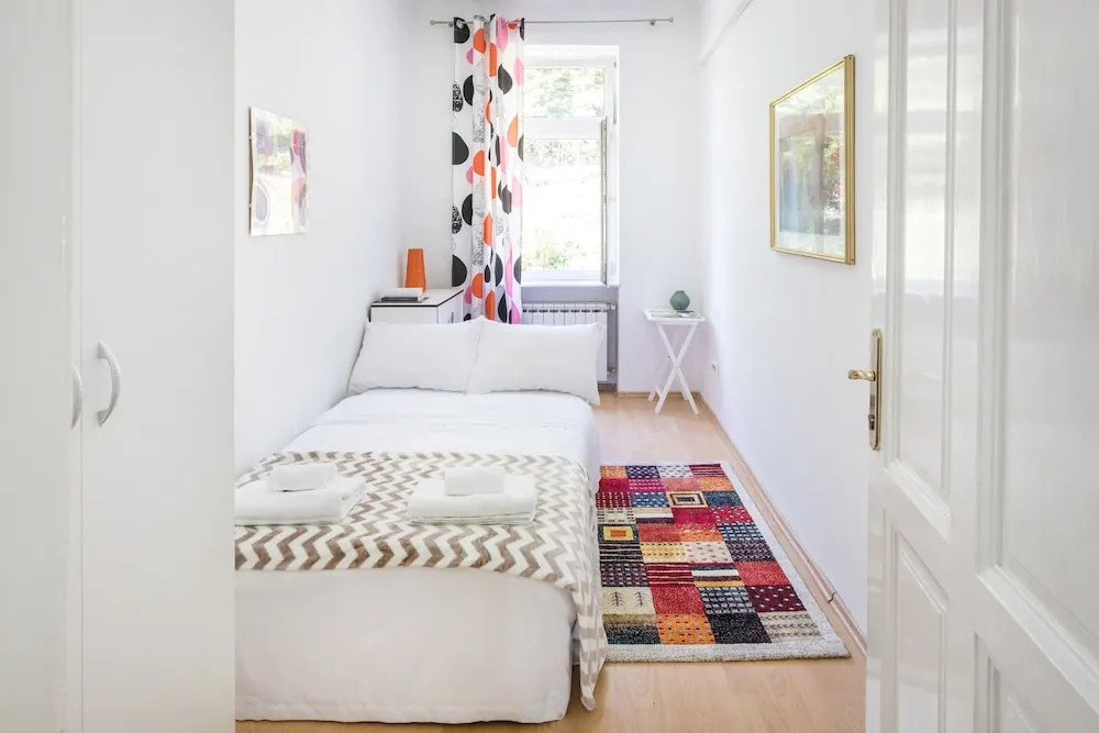 Spacious 2bdr Apartment on Tkalciceva Street