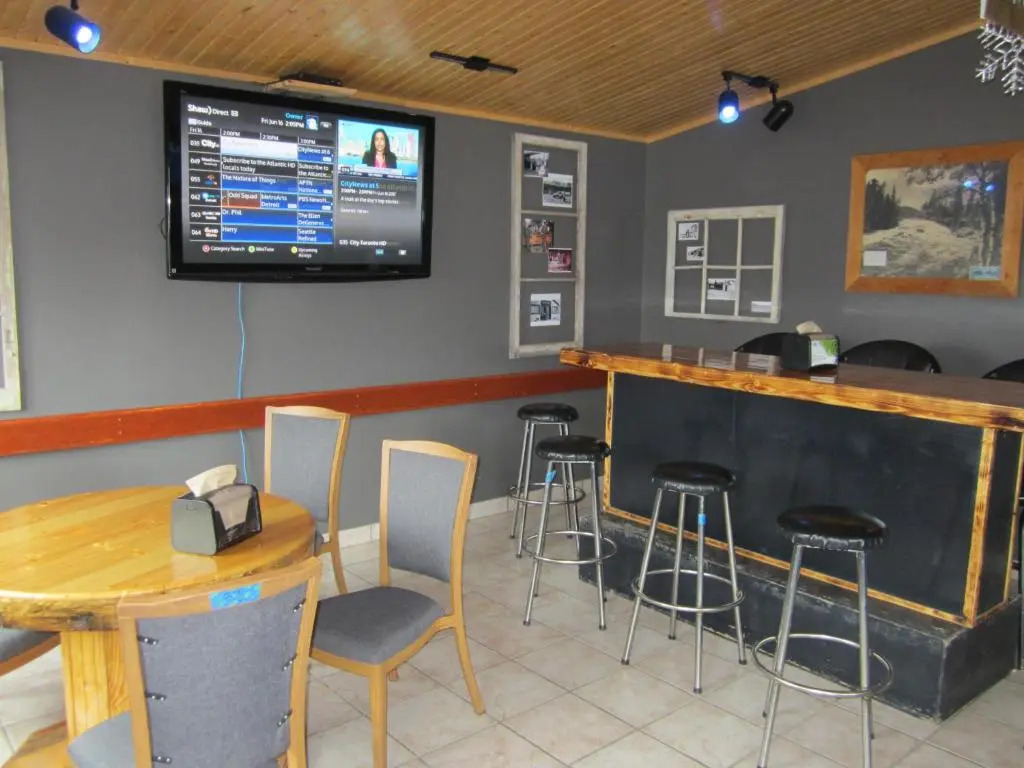 Alcan Motor Inn