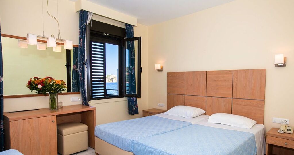 Flisvos Hotel