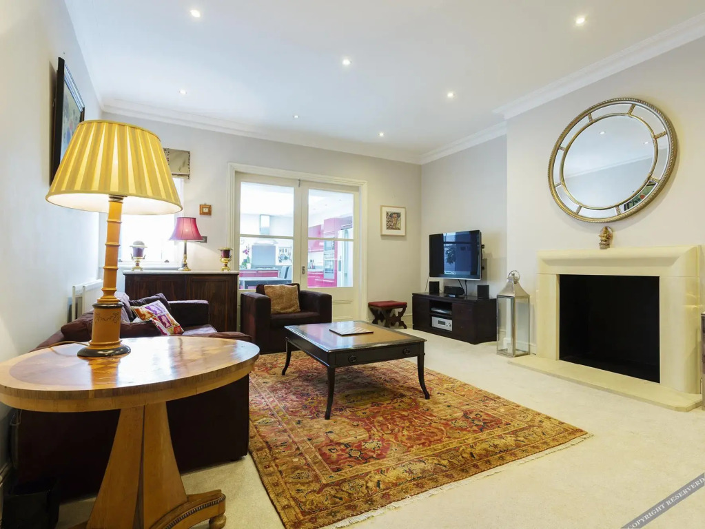 Veeve - Four Bedroom Apt. In Kensington