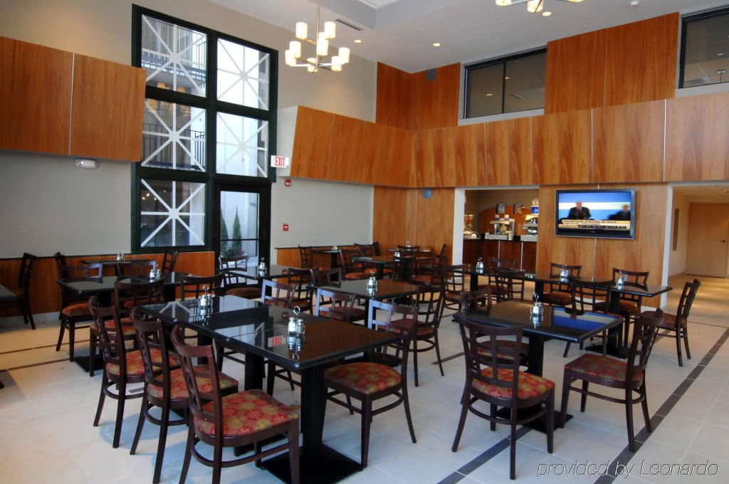 Holiday Inn Express Schaumburg-Rolling Meadows by IHG