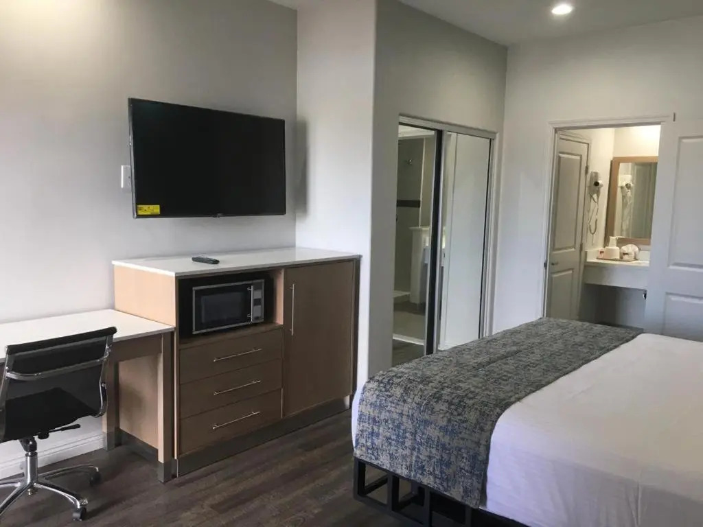 Cali Inn