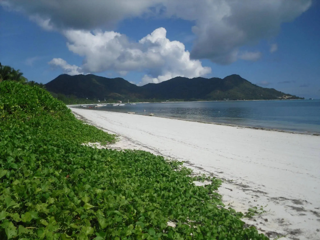 Amitie Chalets Praslin