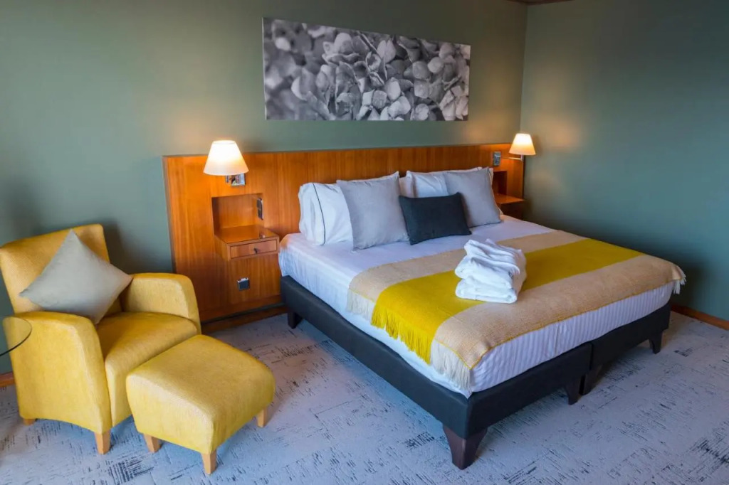 Park Lake Luxury Hotel