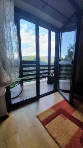 Relaxing Balcony Apartment