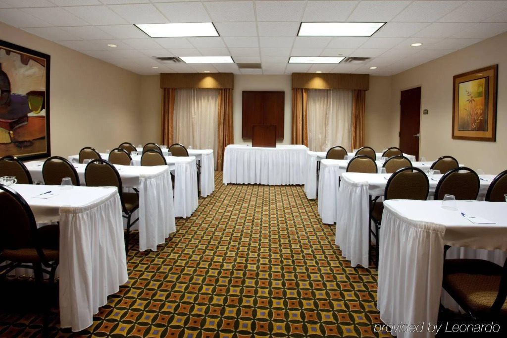 Holiday Inn Express Hotel & Suites Lafayette by IHG