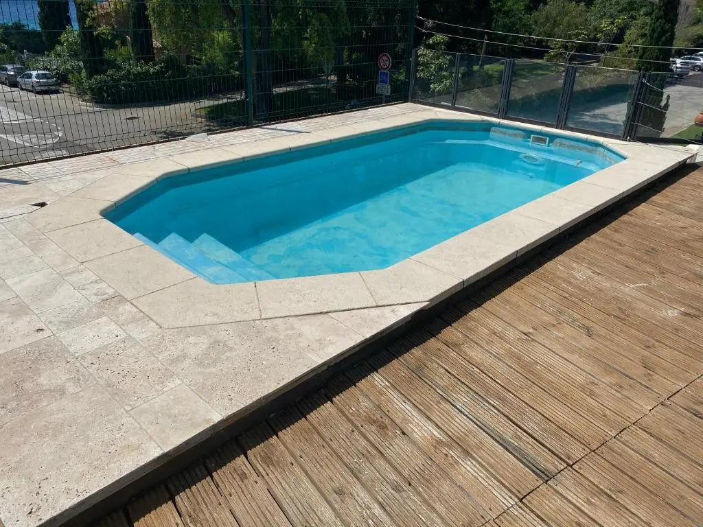 Cavaliere Apt 125M2 Piscine