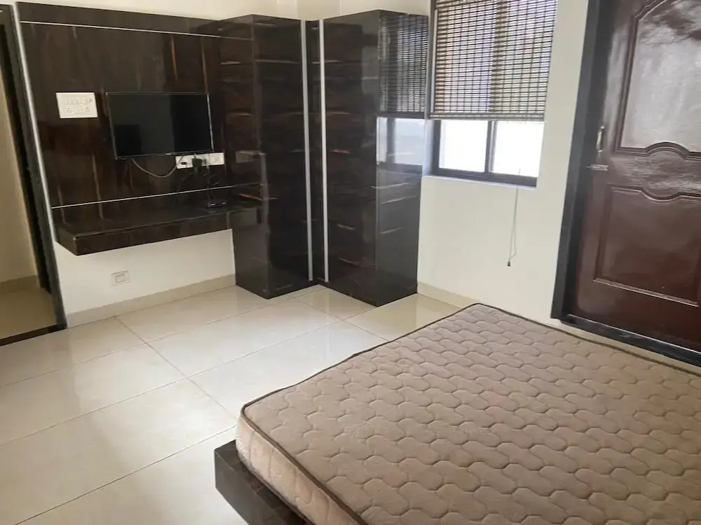 Ocho Homes by Eight Continents, Belapur