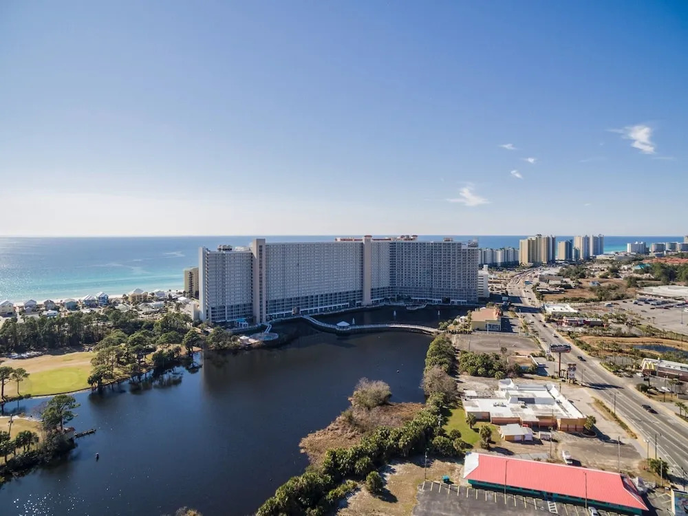New Listing! Gulf-view Haven: 5 Pools, Near Beach 2 Bedroom Condo