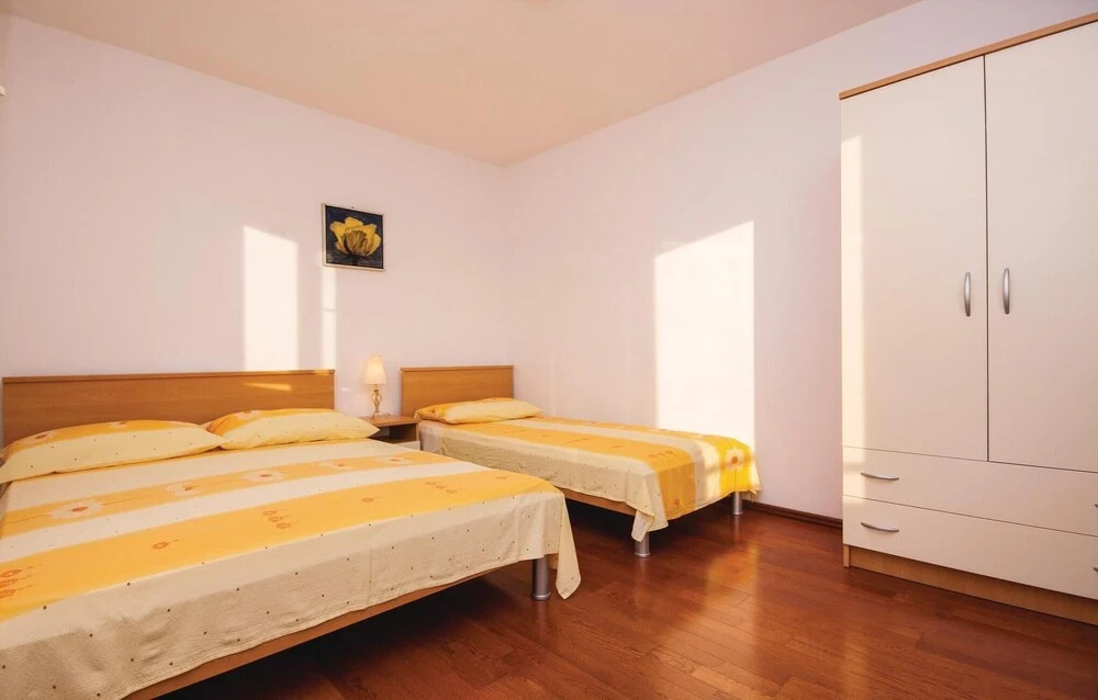 Stunning Home in Primosten With Wifi and 2 Bedrooms