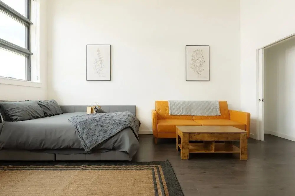 Above The Roots - Elegant Studio Stay