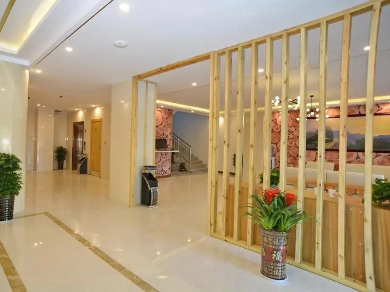 GreenTree Inn Linyi Shuixian Bus Station Business Hotel