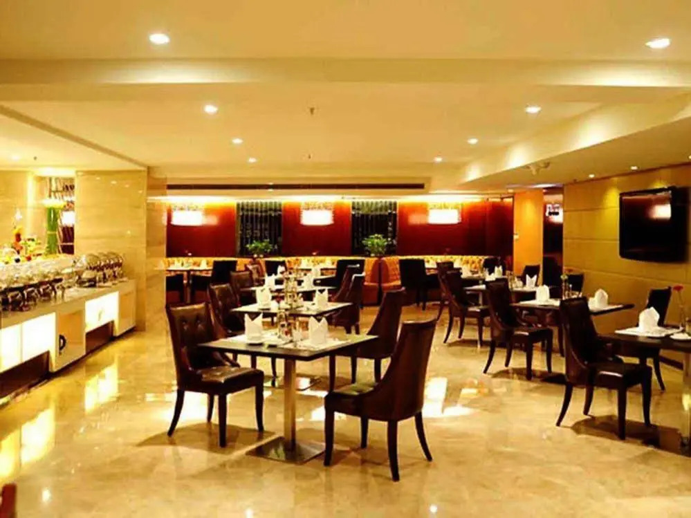 Phoenix Business Hotel