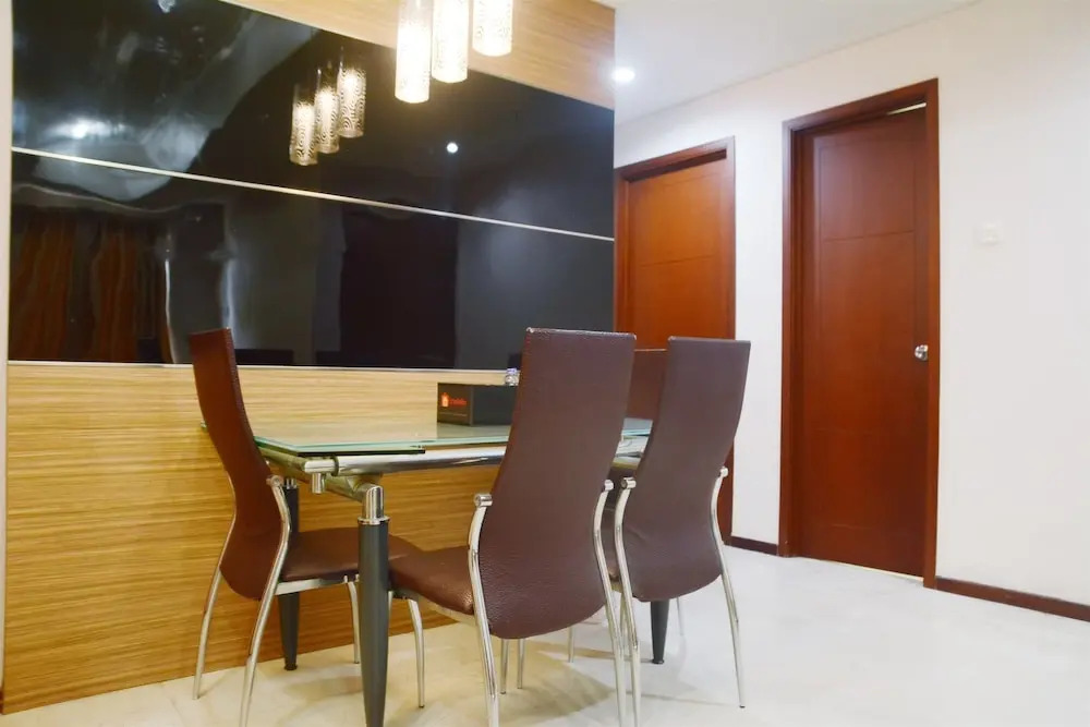 Beautiful City View 2Br Royal Mediterania Garden Residence Near Central Park Mall