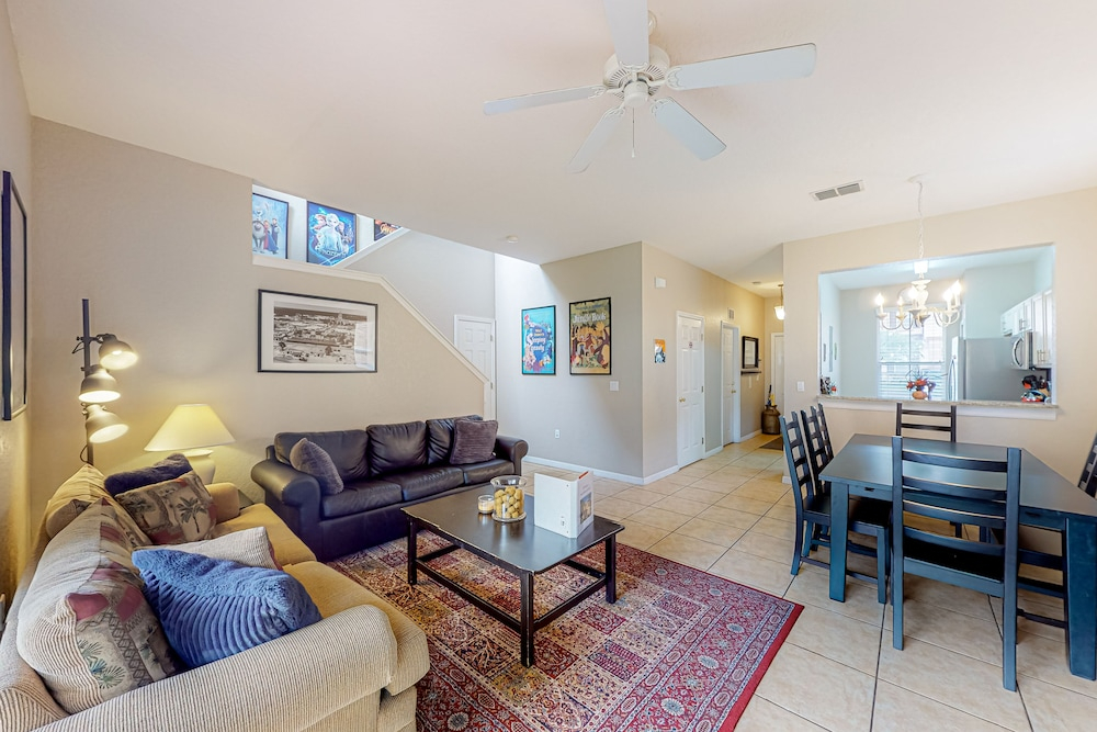 Sunny Oasis Townhouse in Davenport With Resort Amenities, Near Disney