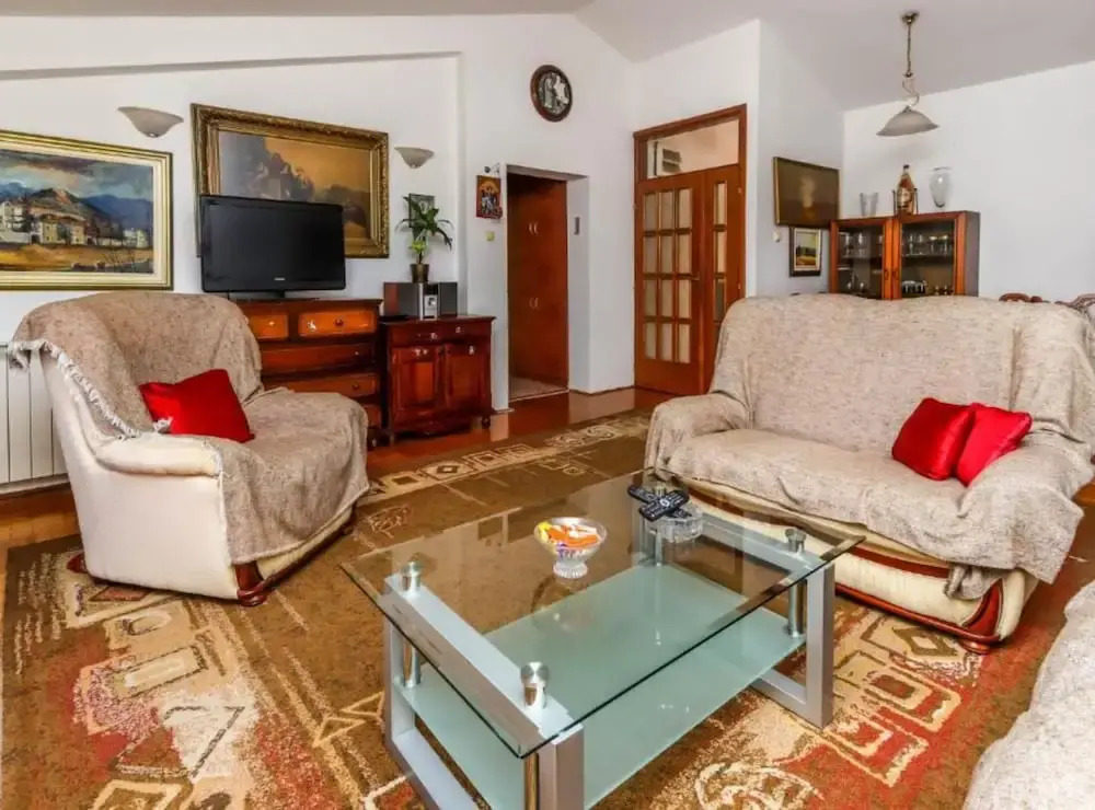 Relaxing Apartment on Budva Coastline