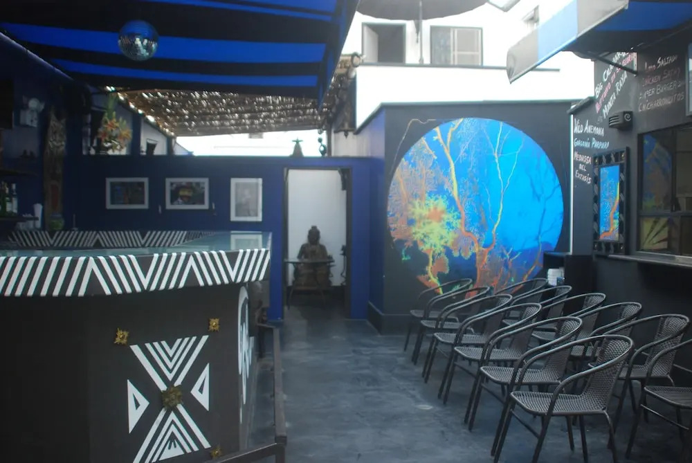 Blue Shark Apartments
