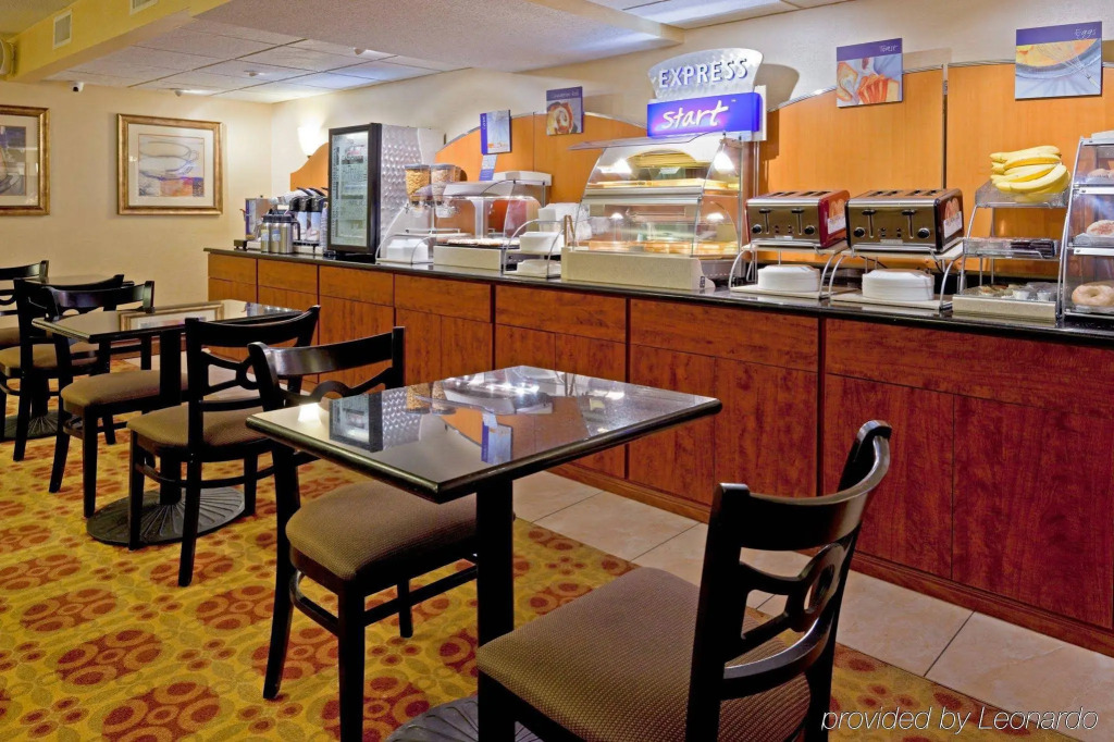 Holiday Inn Express Ramsey-Mahwah by IHG