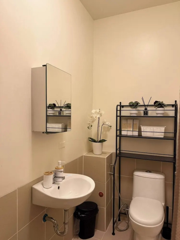 The Camden Place Family Group Apartment Condo Unit