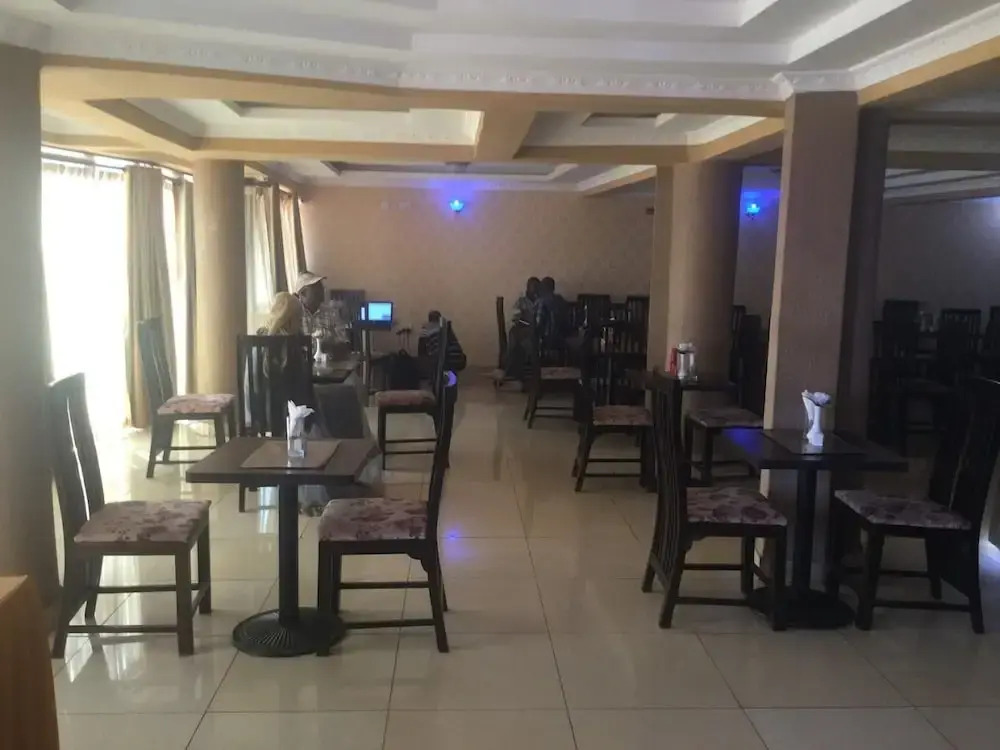 Silvia's  Inn Hotel